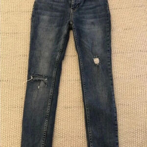 Free People | EUC Women’s‎ Great Heights Skinny Jeans Frayed Hem Size 27
